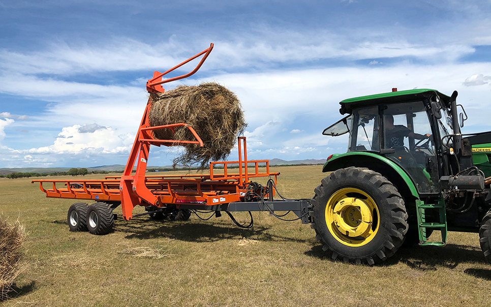 標題：9YJQ-10型圓草捆撿拾運輸車
瀏覽次數：46
發(fā)表時間：2023-12-12