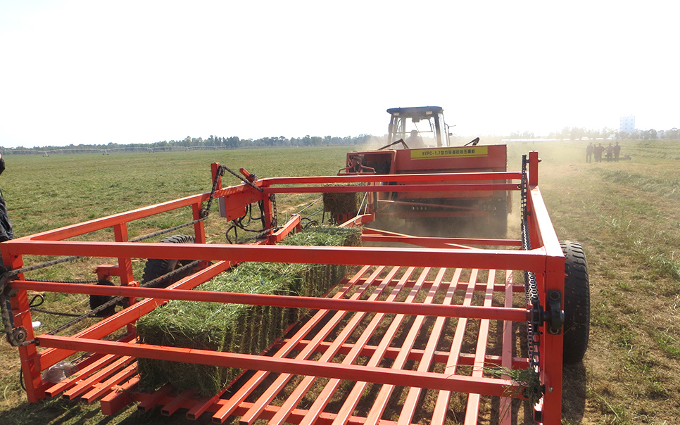 標題：9JCK-15方草捆收集車
瀏覽次數：47
發(fā)表時間：2023-12-12