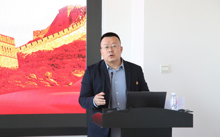 標(biāo)題：呼和浩特分院組織召開(kāi)領(lǐng)導(dǎo)干部業(yè)務(wù)培訓(xùn)會(huì)暨領(lǐng)導(dǎo)干部講黨課
瀏覽次數(shù)：1027
發(fā)表時(shí)間：2024-12-06